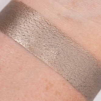 Valiant Defender - Cream Shadow