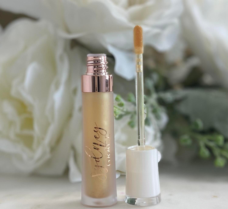 Michele - Lip Topper